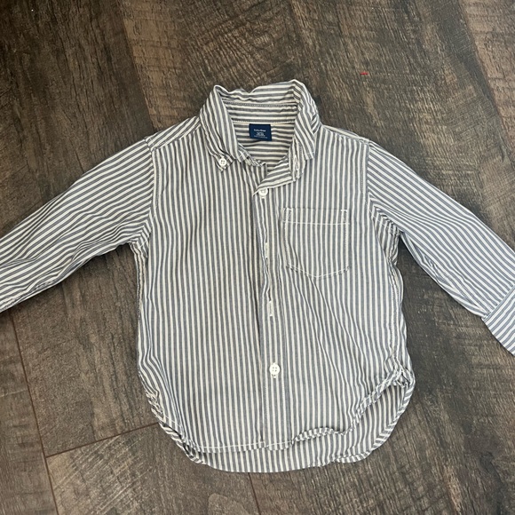 Carters Boys Forest Green Sweater and Button Up 2T - Picture 4 of 8